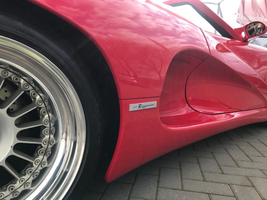 Детали экстерьера Bizzarrini BZ-2001 Concept 1992 года  (фото 19 из 35)